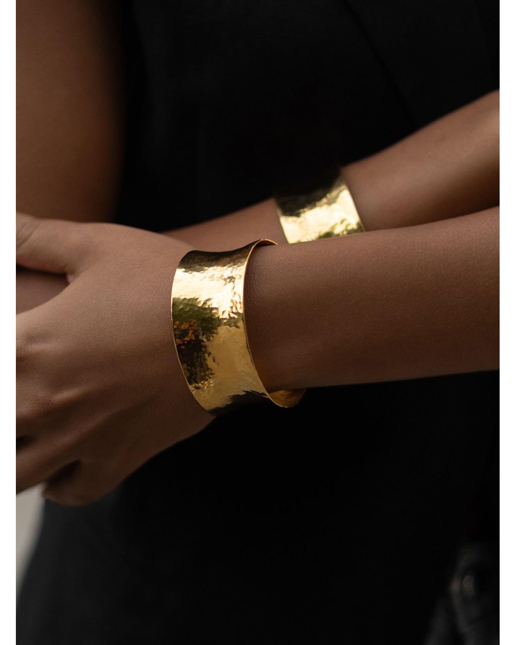 EVA REMENYI Metallic Rustic Bracelet
