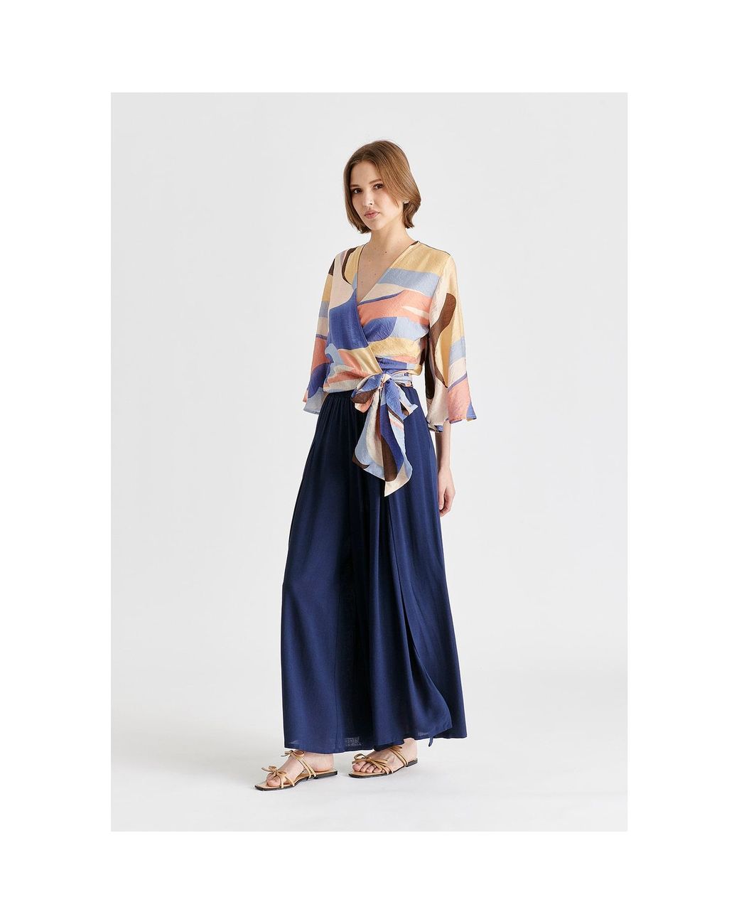 Paisie Blue Retro Wave Wrap Kimono Blouse