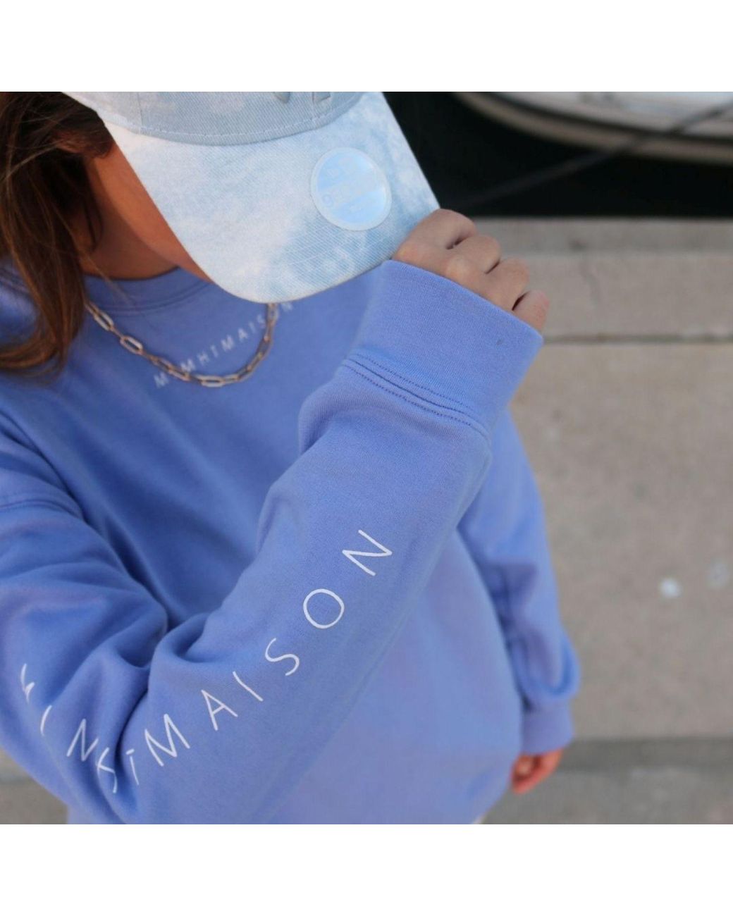Mimhi Maison Blue Elle Crewneck Sweatshirt –