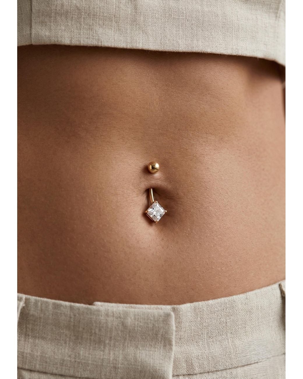 Zahav Jewelry White 10K Solid 14G Square Cz Belly Ring