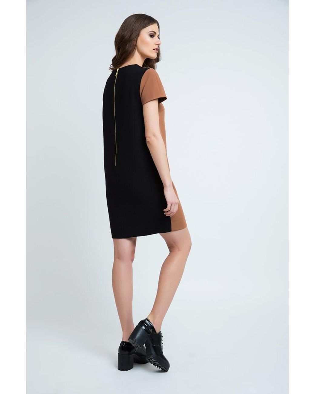 Conquista Black Straight Short Sleeve Dress