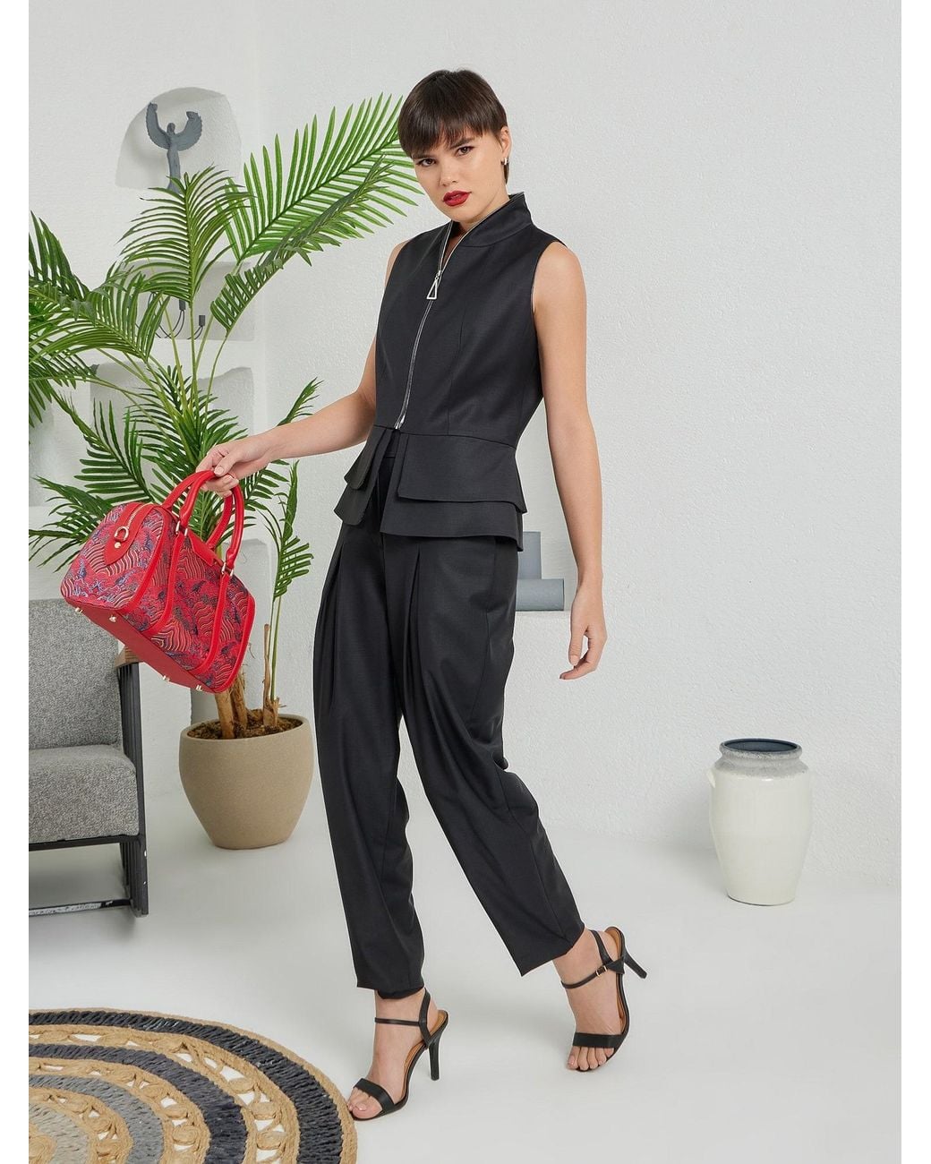 Lumina Eligma Black Construct Vest Suit