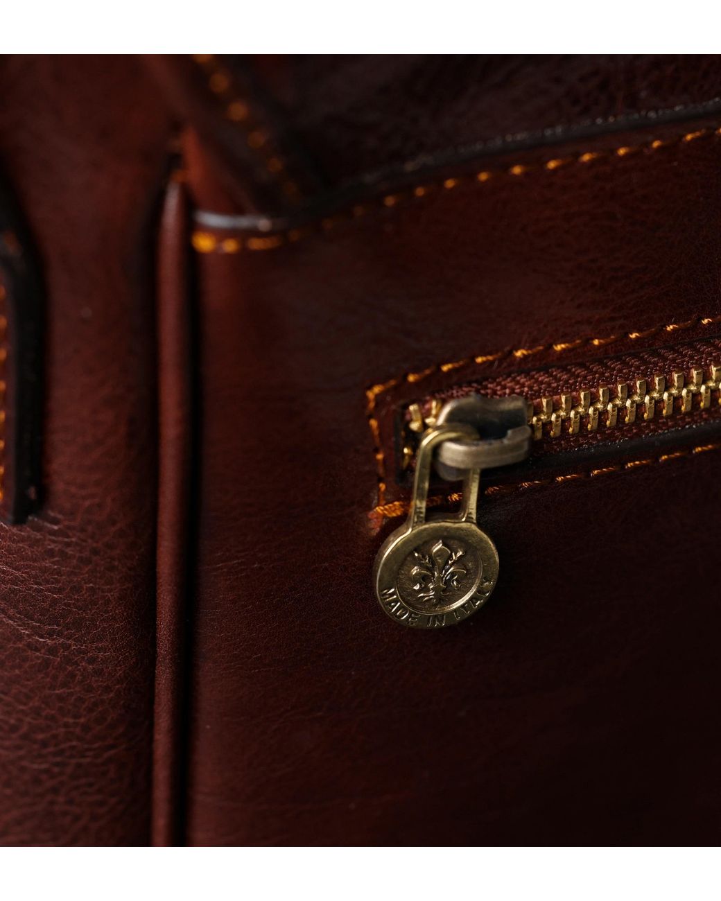 Time Resistance Brown Leather Messenger Bag – The Stranger for men