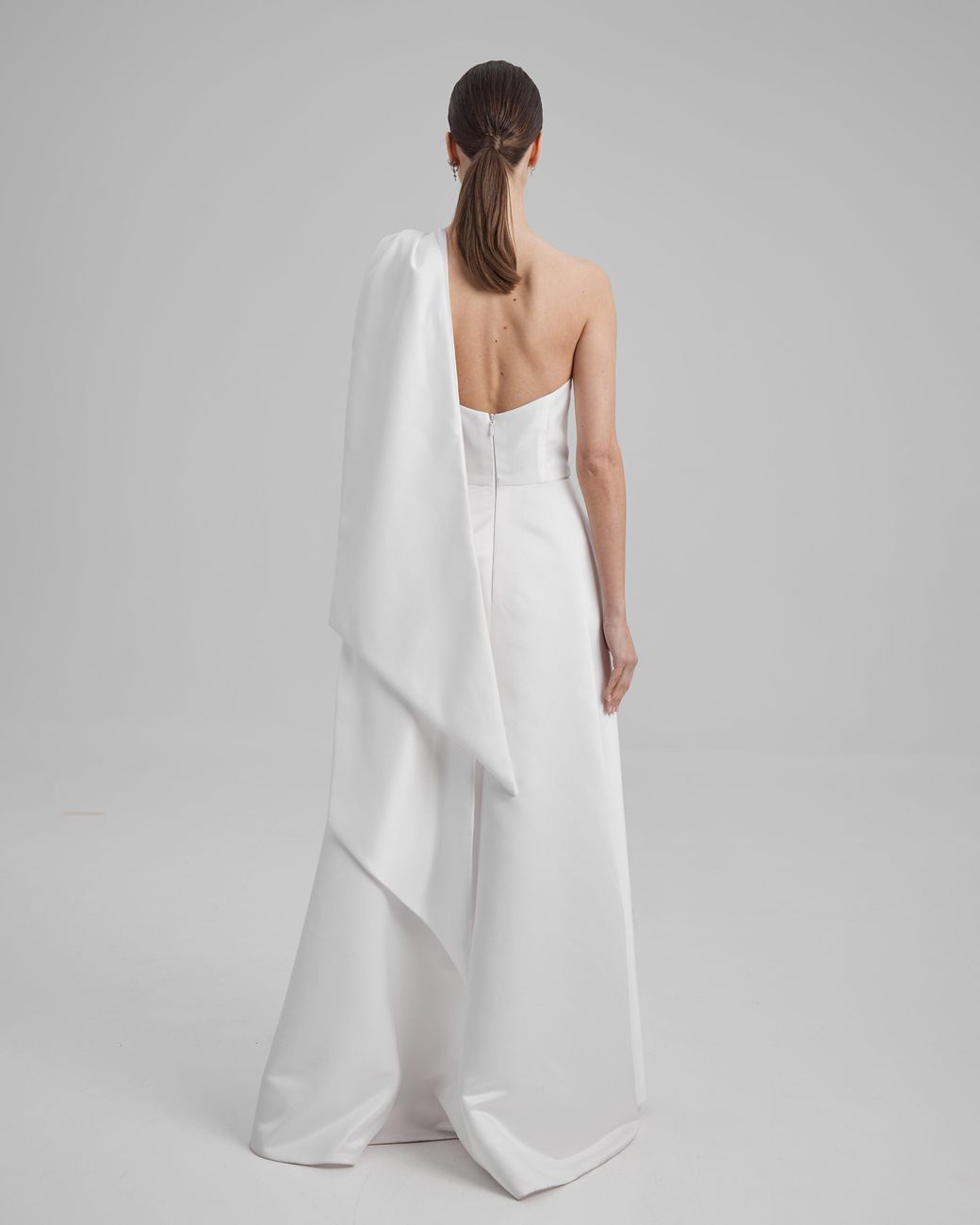 Baé Special Moments Gray Eve Dress + Cape Bow