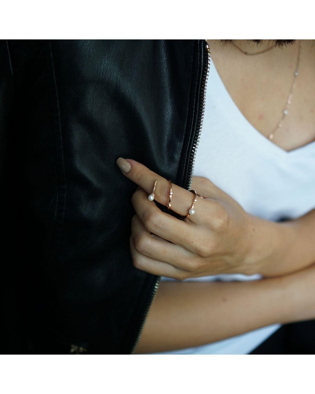 LINYA JEWELLERY Metallic Spiral Pearl Ring
