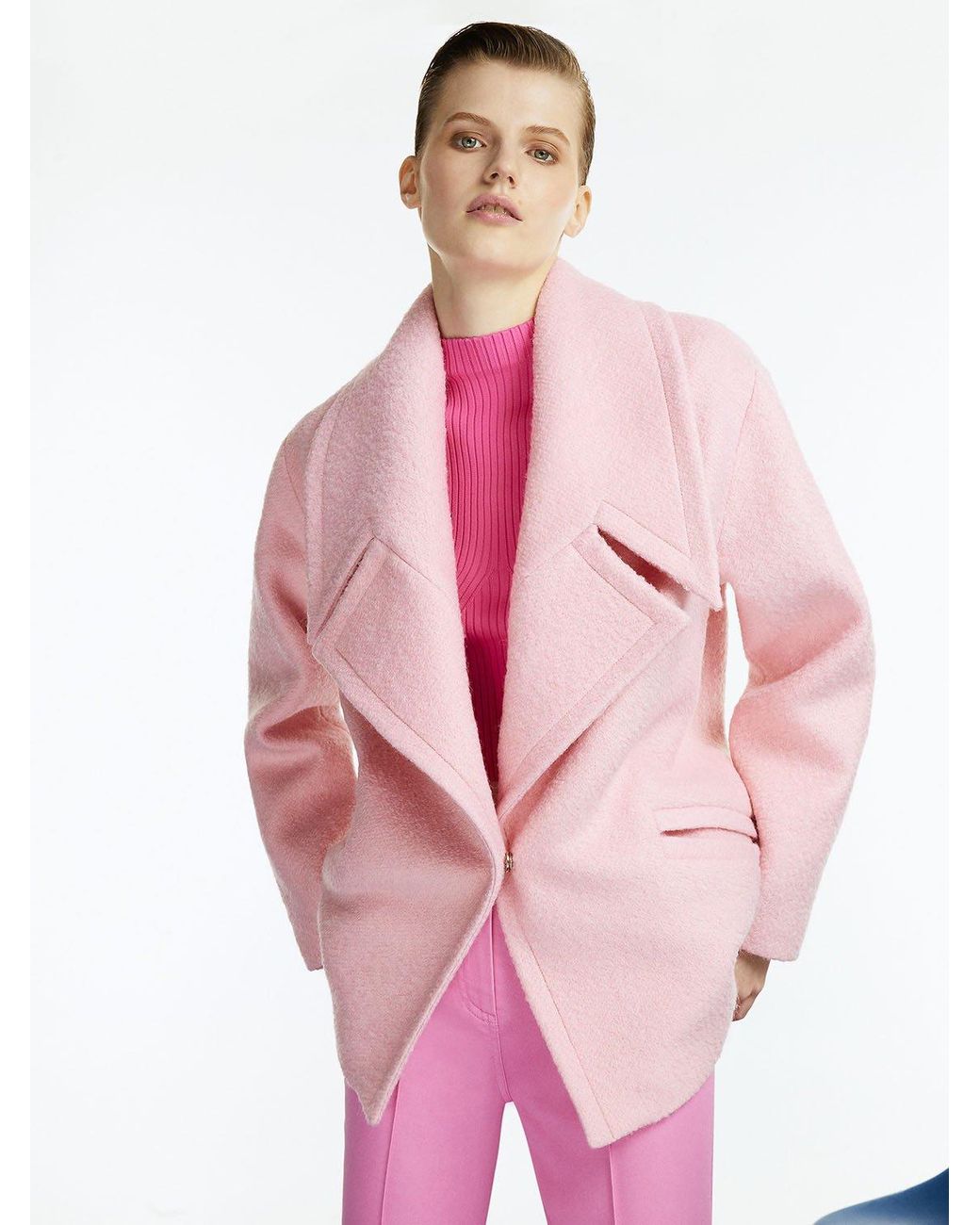 pink lapel coat