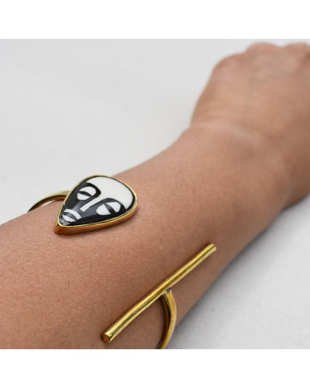 Lala Salama Metallic Kinyago Cuff