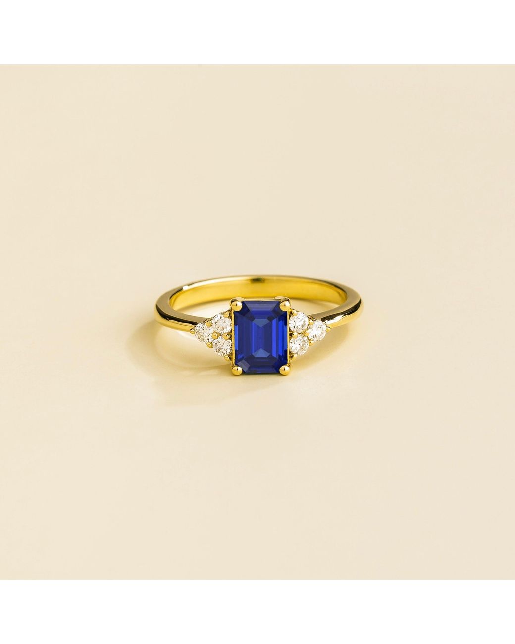 Juvetti Blue Chateau Ring Sapphire & Diamonds