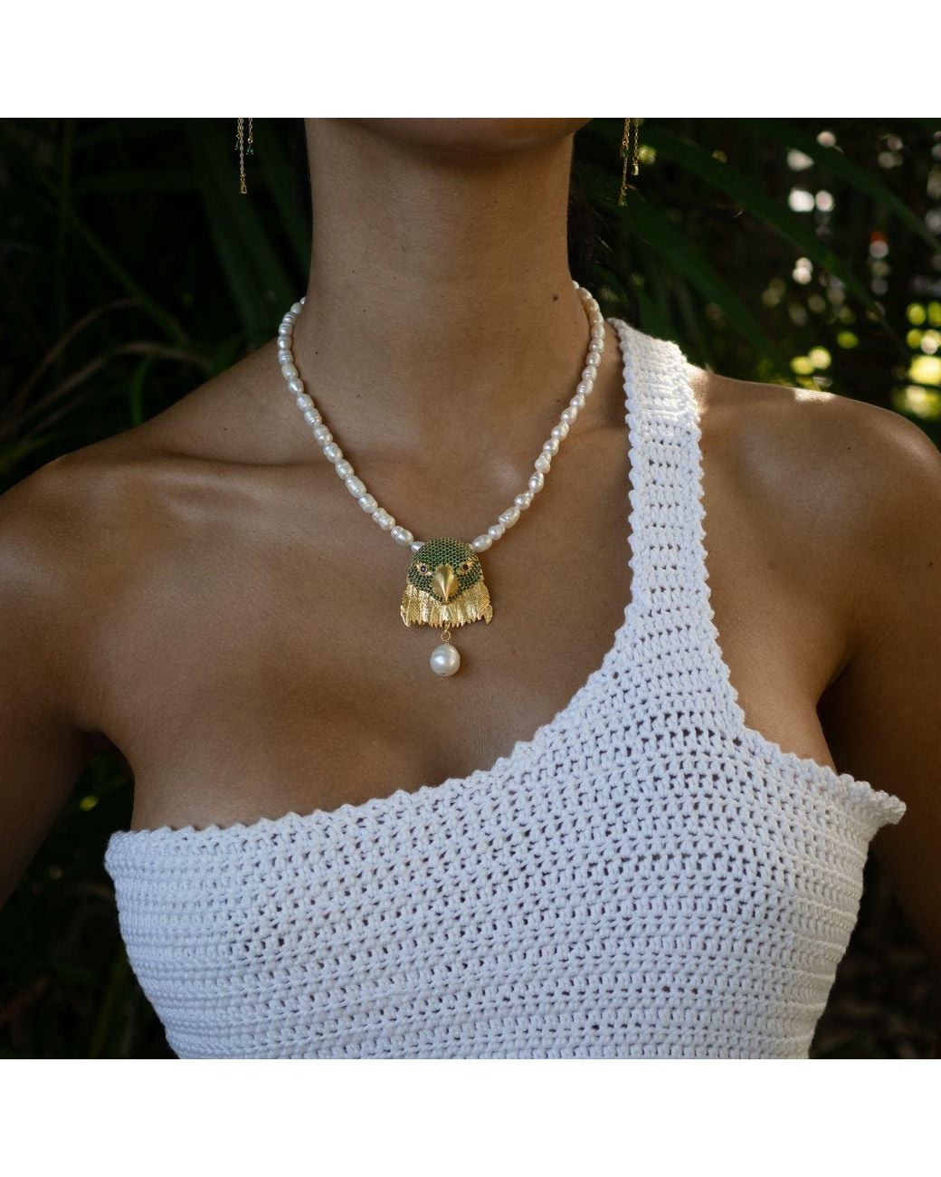 Ebru Jewelry Metallic Majestic Emerald Eagle Pearl Necklace