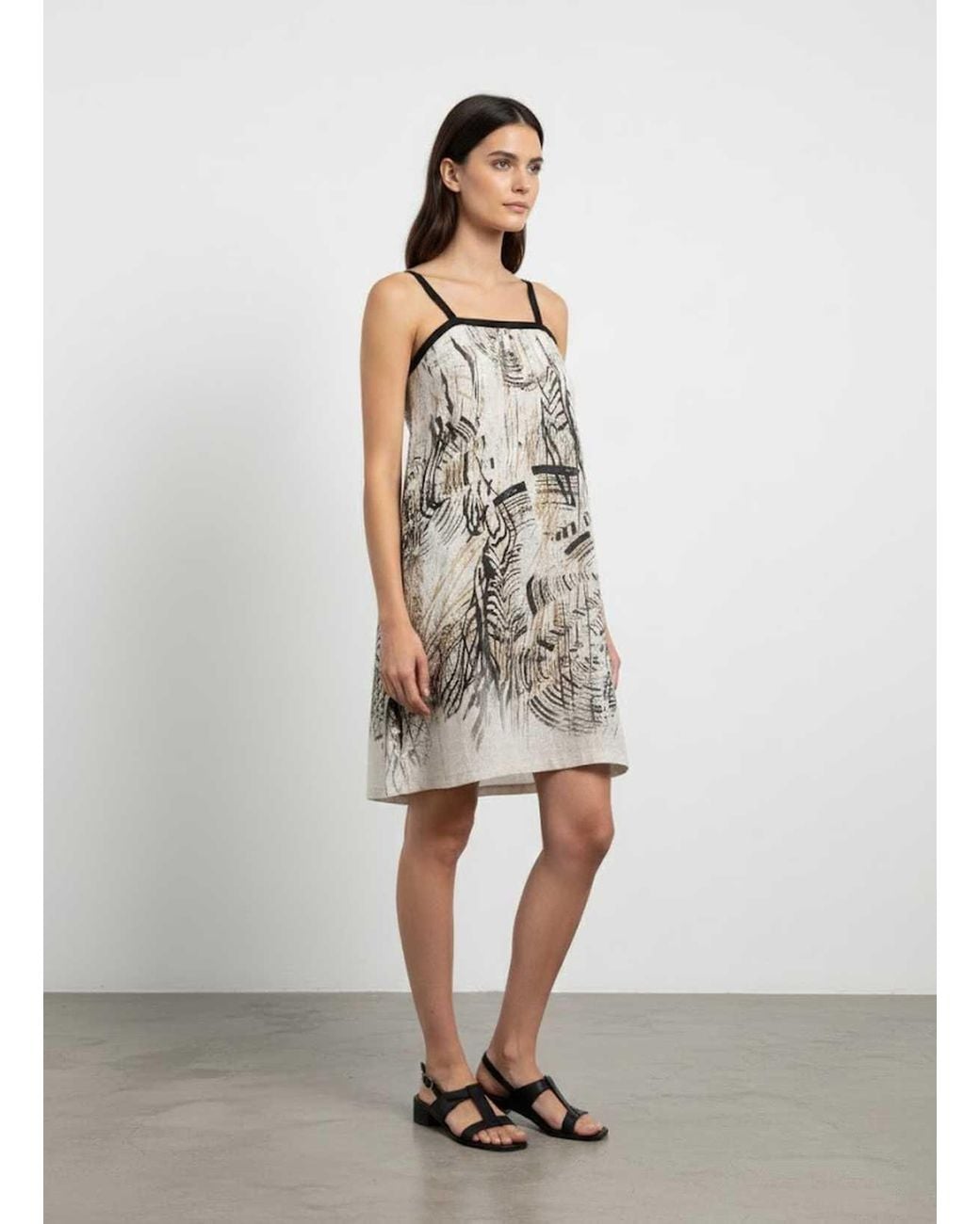 Conquista Natural Sleeveless A-Line Summer Dress With Artistic Nature-Inspired Print