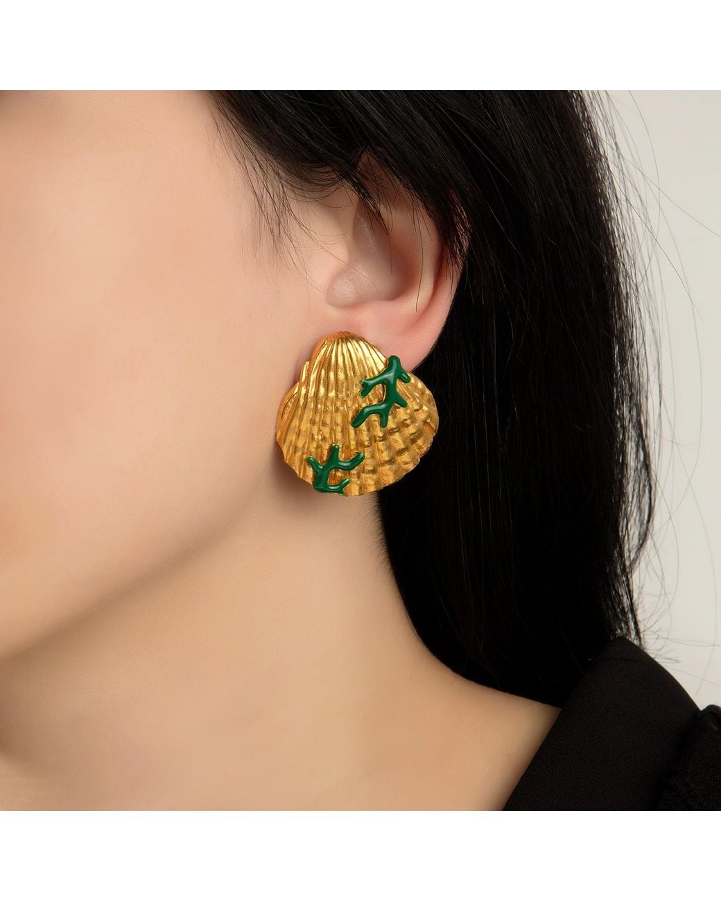 Milou Jewelry Green Seashell Earrings With Dark Coral