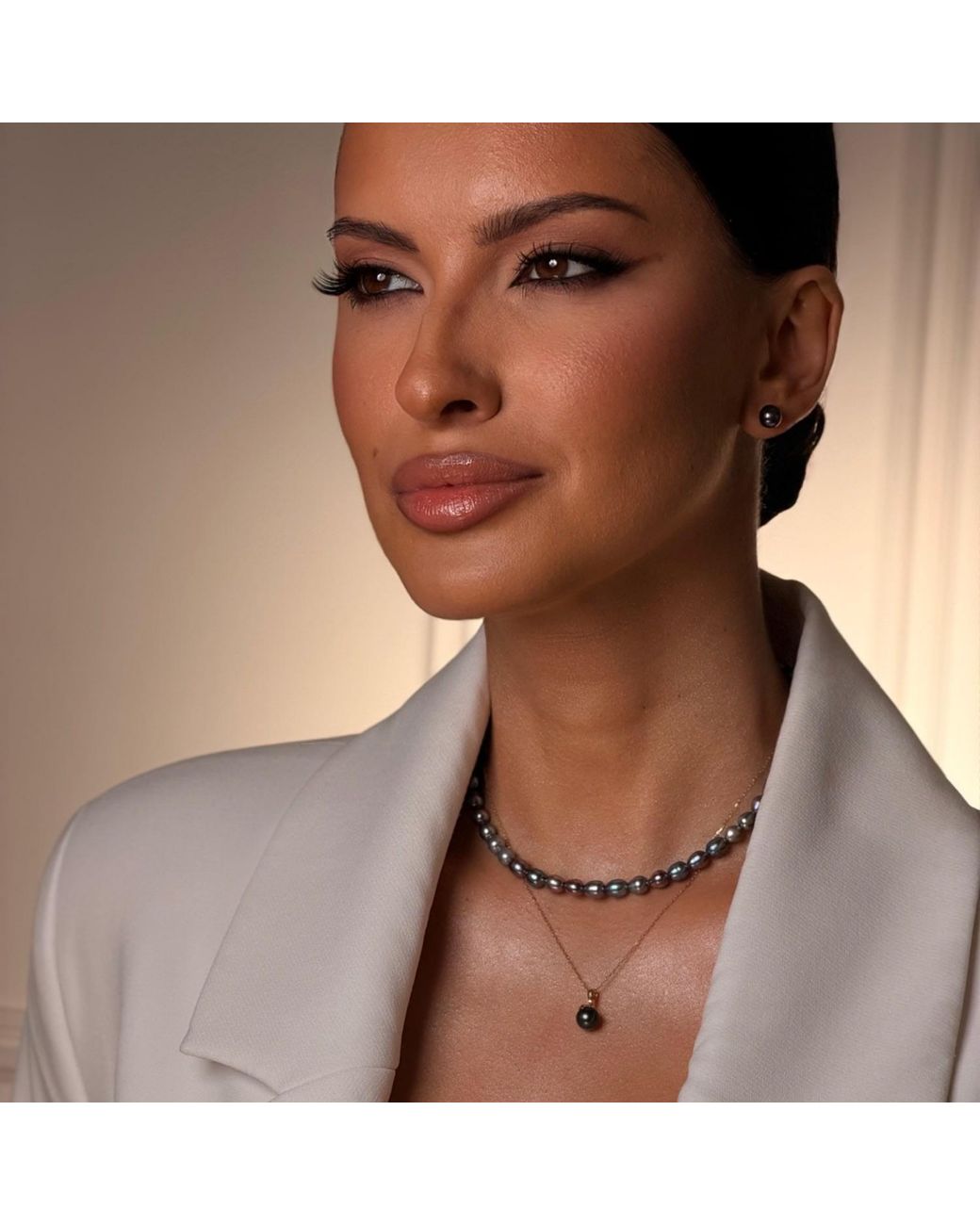 Pearl Code Black Pearl Stud Earrings