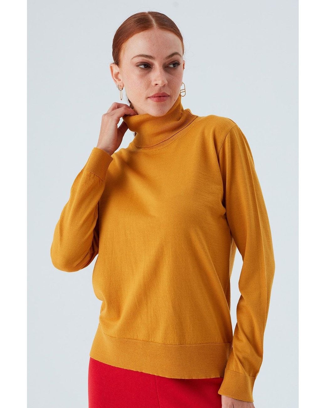 Peraluna Orange Valeria Fine Turtleneck Pullover