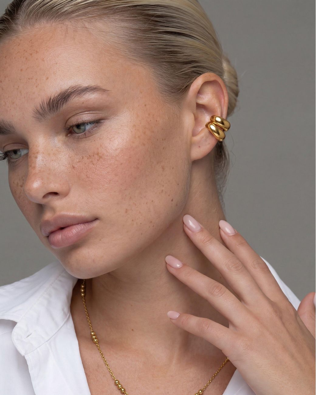 Elk & Bloom Metallic 14K Huggie Hoop Ear Cuff