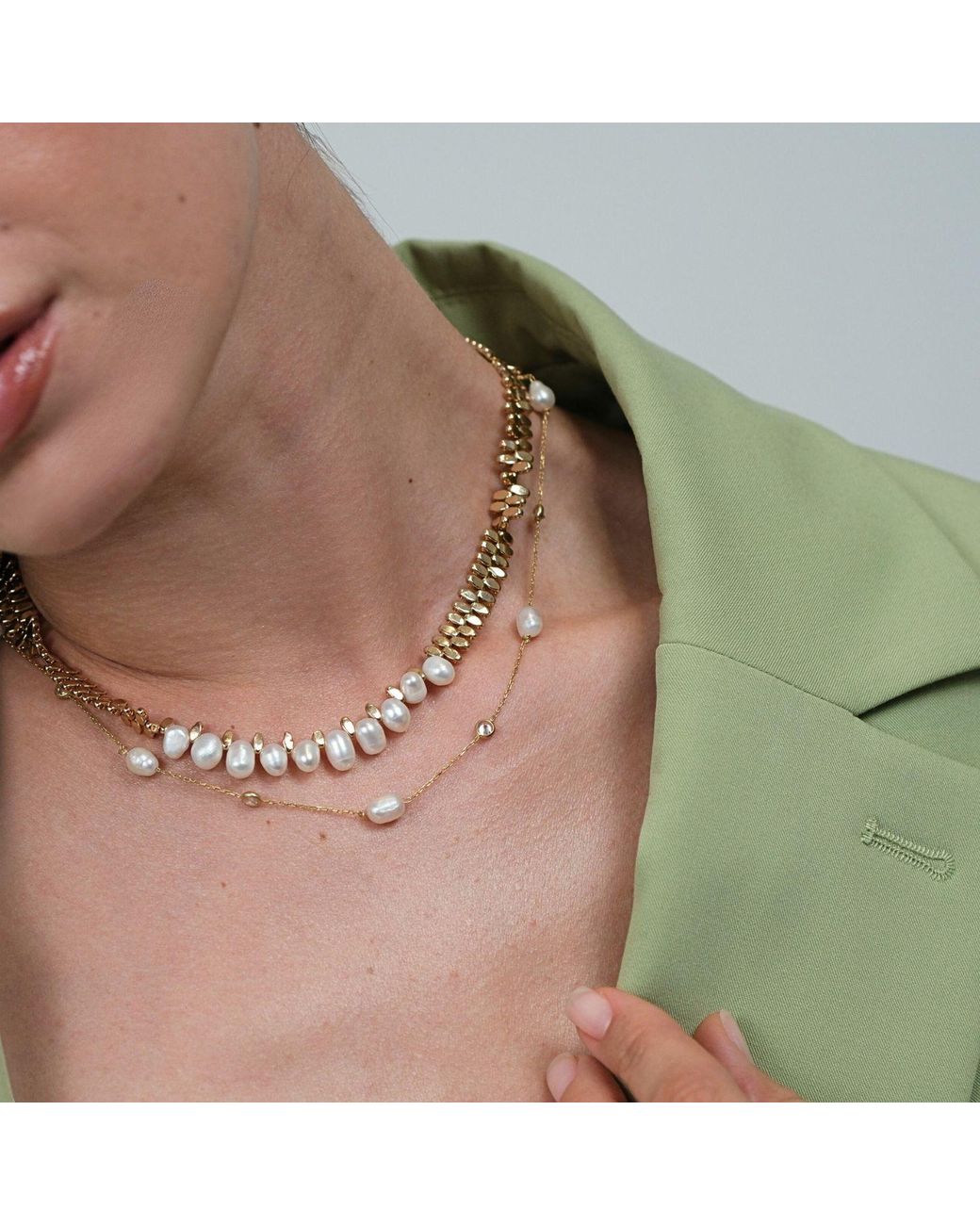 LINYA JEWELLERY Metallic Caria Oval Pearl Hematite Stone Necklace