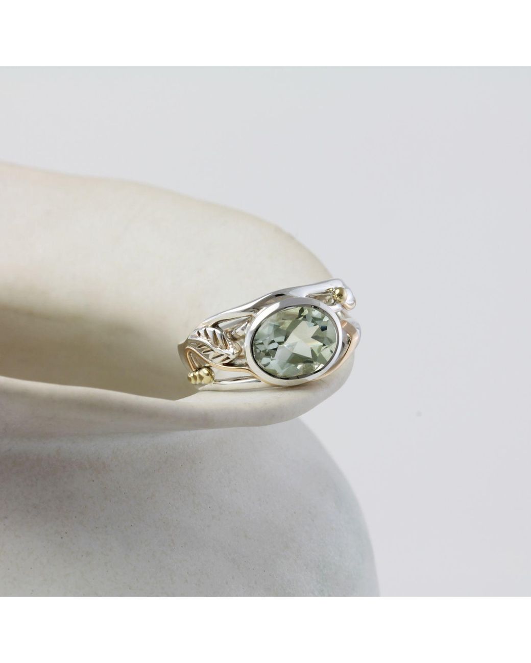 Isla Silver Metallic Amethyst Ring With Leaf Design
