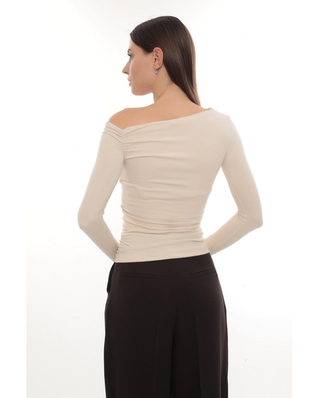 Monlicia Natural Neutrals Asymmetric Off-Shoulder Long Sleeve Stretch Lune Top