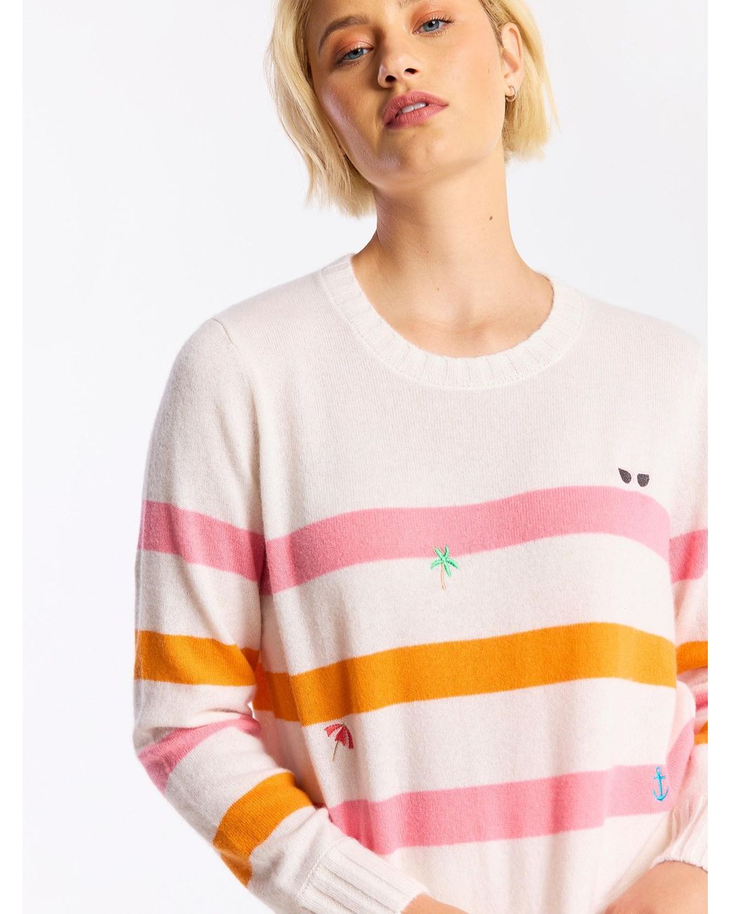 Brodie Cashmere Pink Beach Embroidery Cashmere Crew Neck Jumper