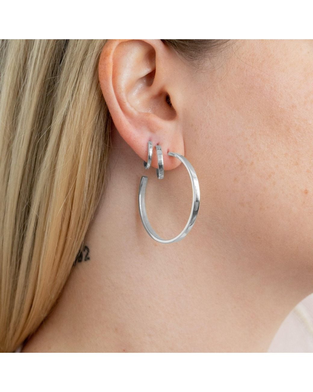 Cier Metallic Classic Hoop Earrings