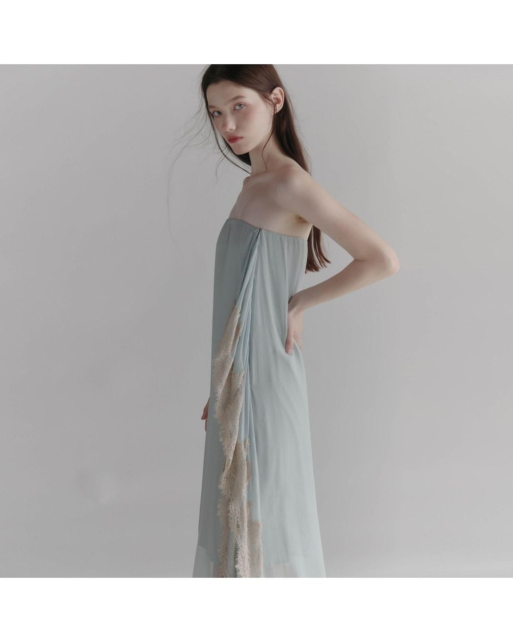 Belsize25 Gray Moonlight Dress – Misty Strapless Lace Maxi Dress