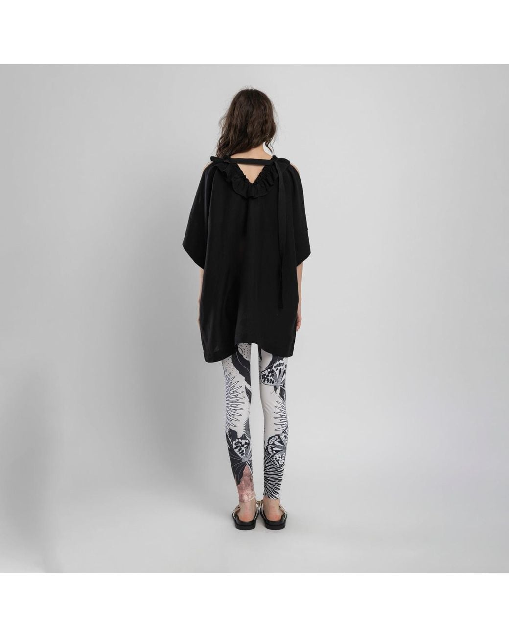ARTISTA Gray Neutrals Epic Leggings