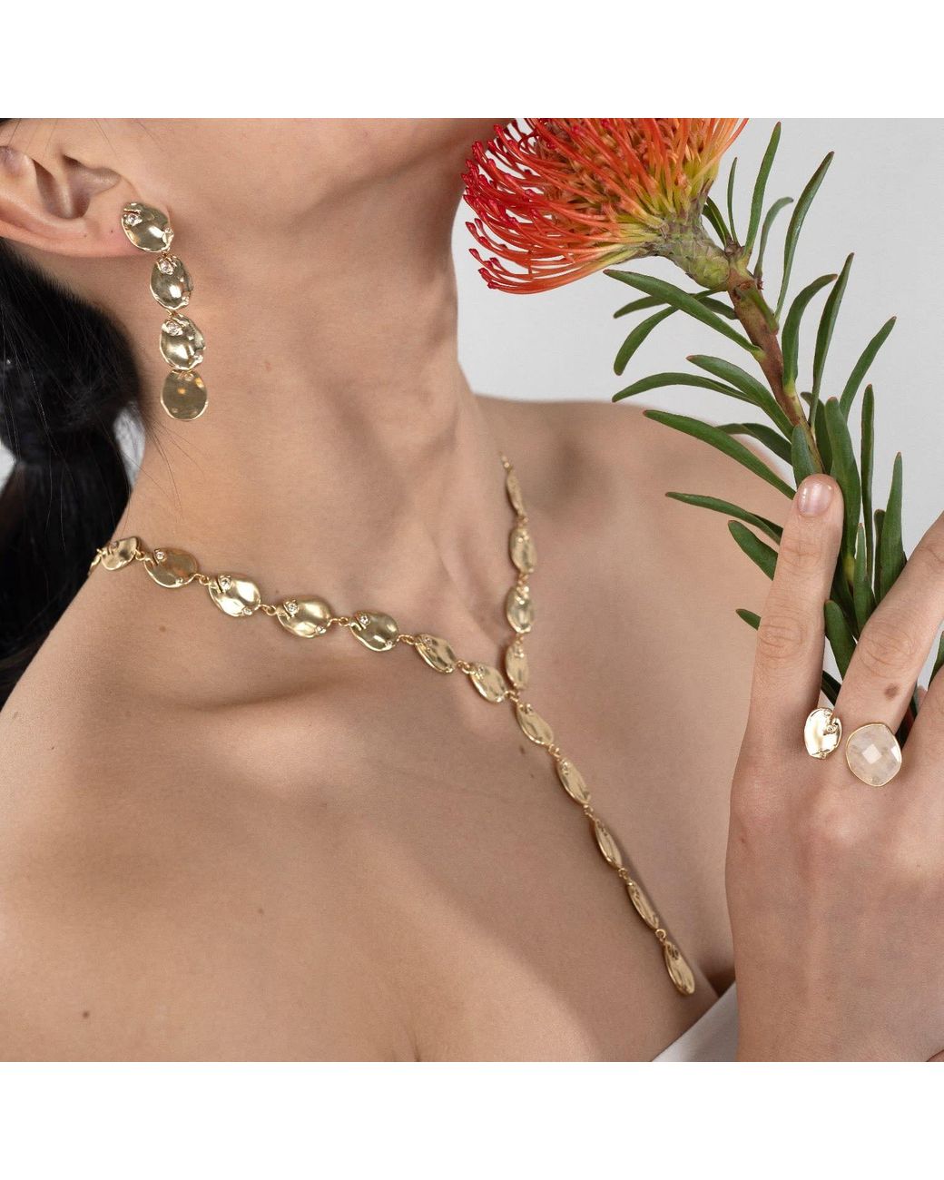 Rare Matters Jewelry Metallic Radiant Ripple Chain Necklace