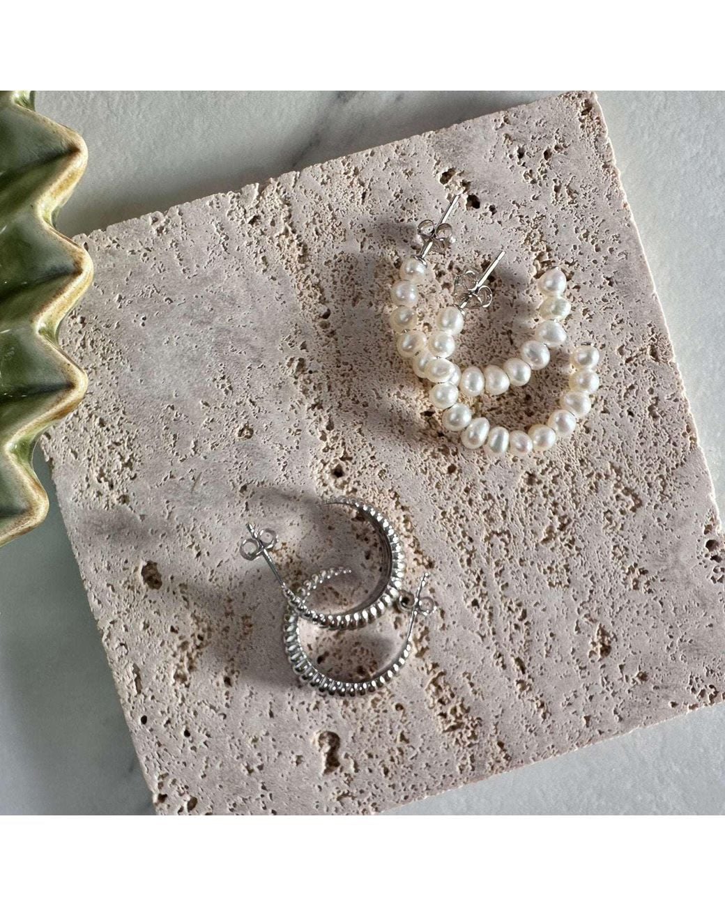 Clemence Wren Gray Graduating Ridge Hoop Earrings