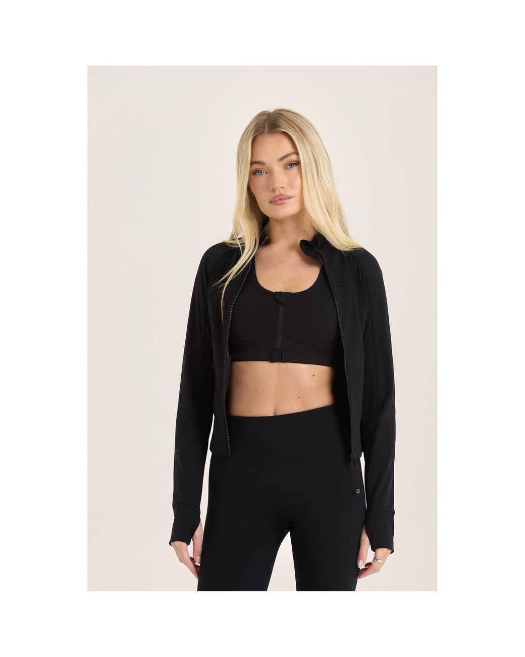 Loom Archives Black Day Flow Zip Up Sports Bra
