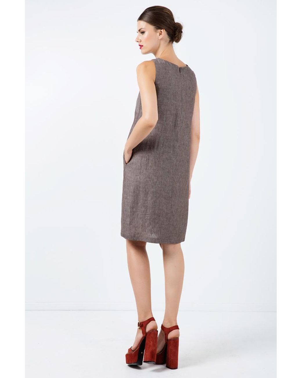 Conquista Brown Sleeveless Linen Sack Dress