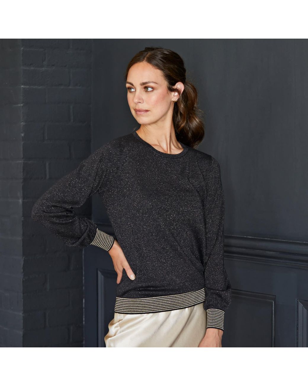 Cove Black Top