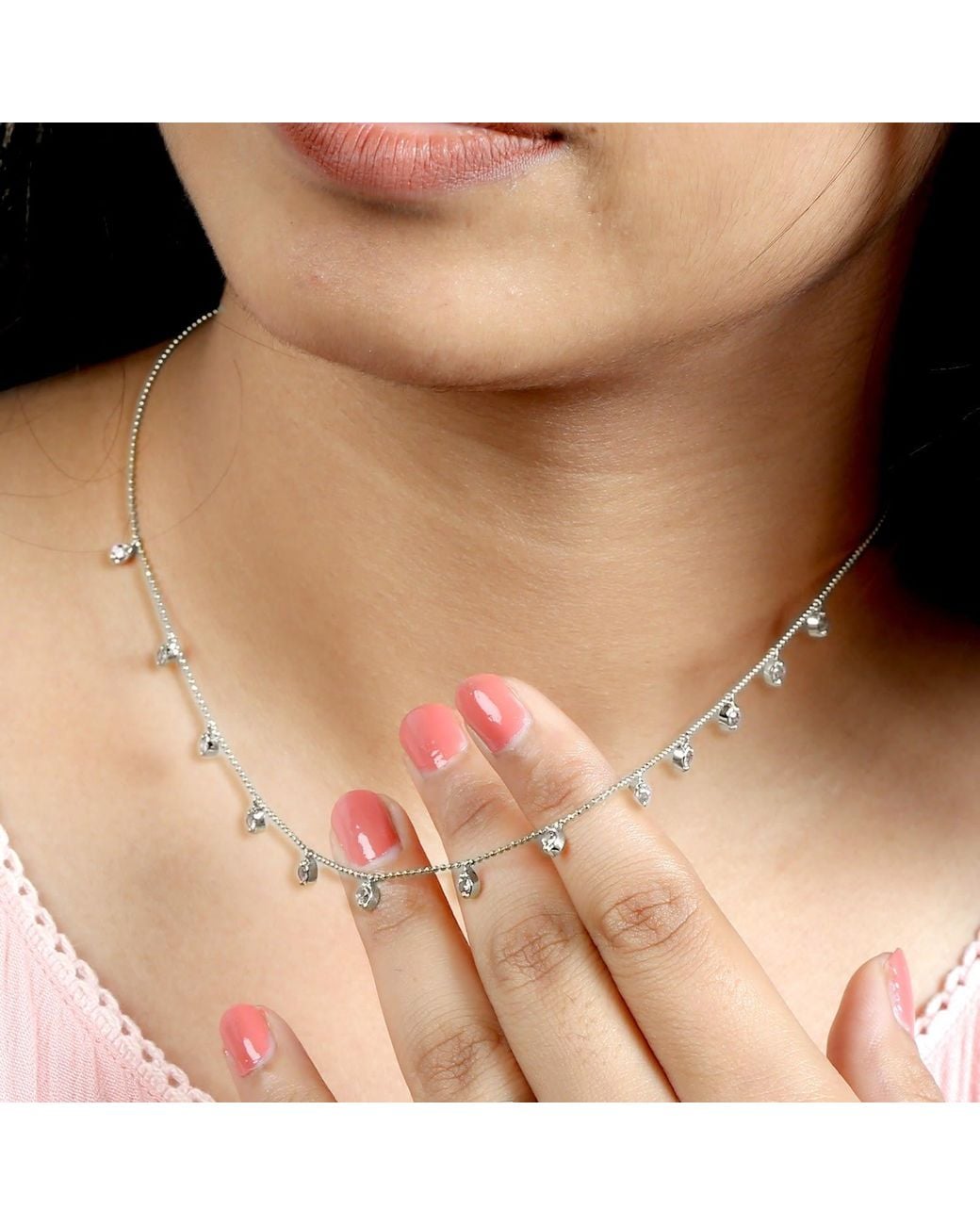 Artisan White 18K Round Diamond Station Chain Necklace