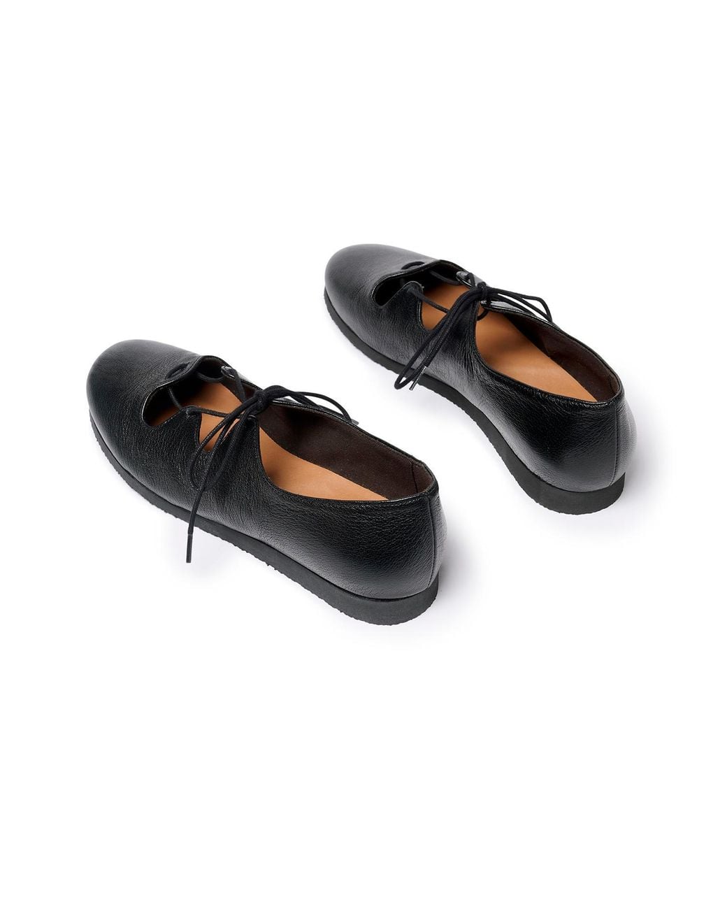 Naguisa Black Cleta