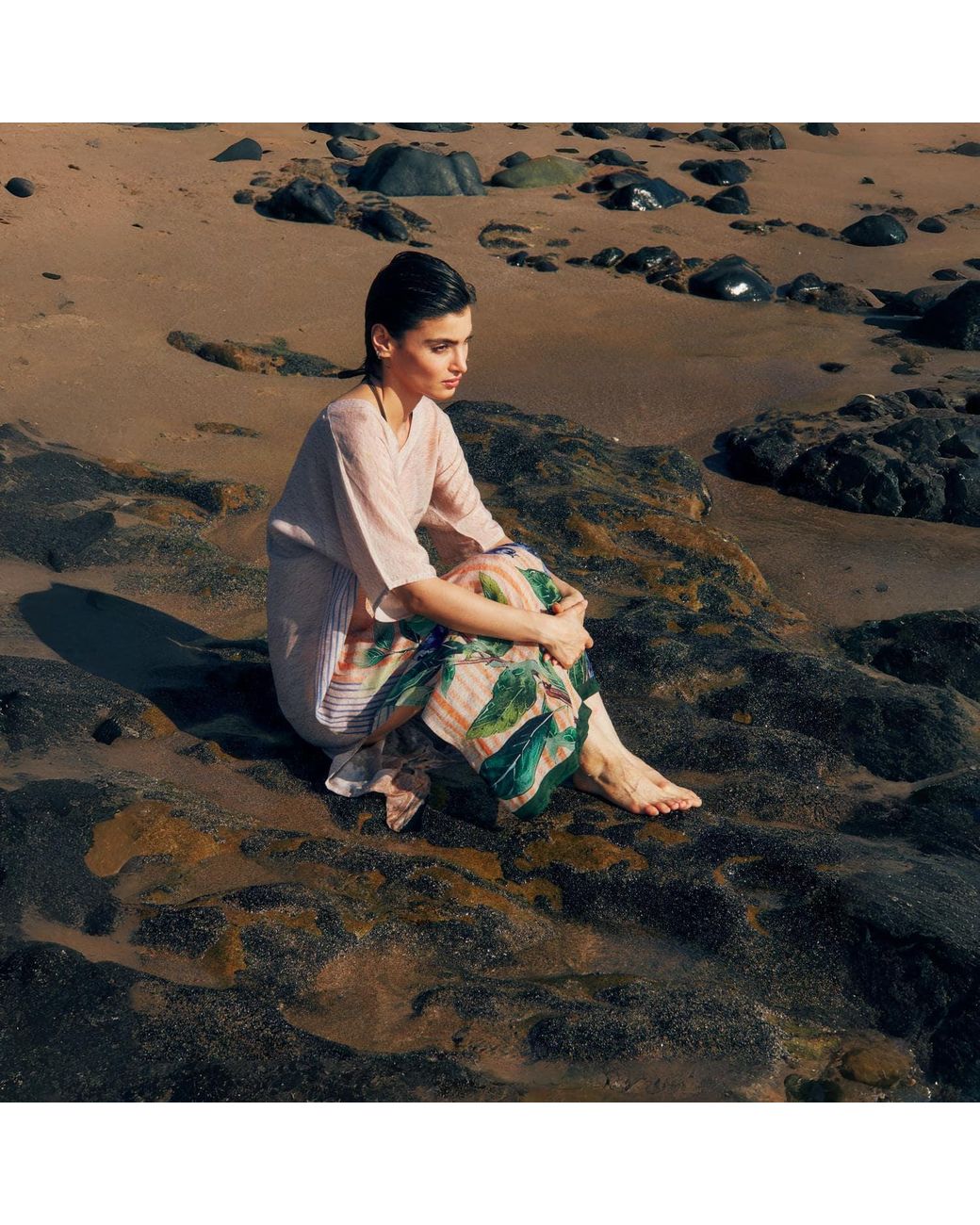 DHARA SHETH DUBAI Pink The Breeze Printed Long Kaftan Dress With Side Slits