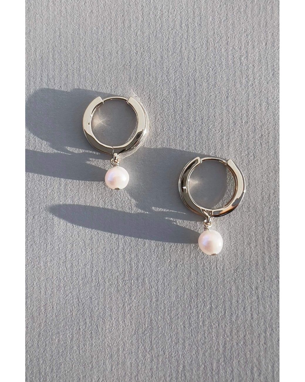 Astor & Orion Blue Paloma Pearl Huggies Sterling