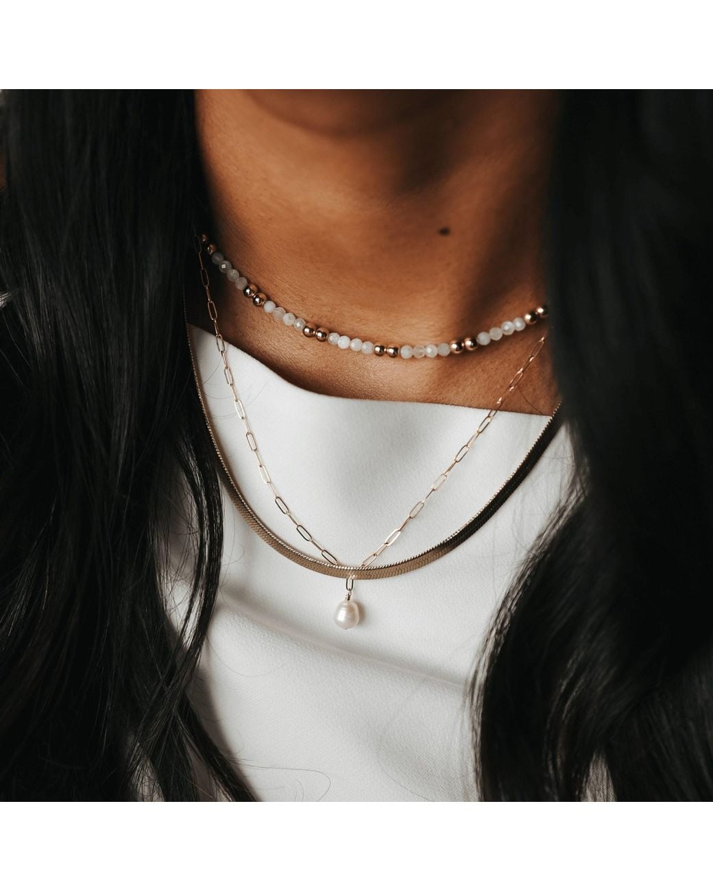 Herself Collections Metallic Moonstone Choker
