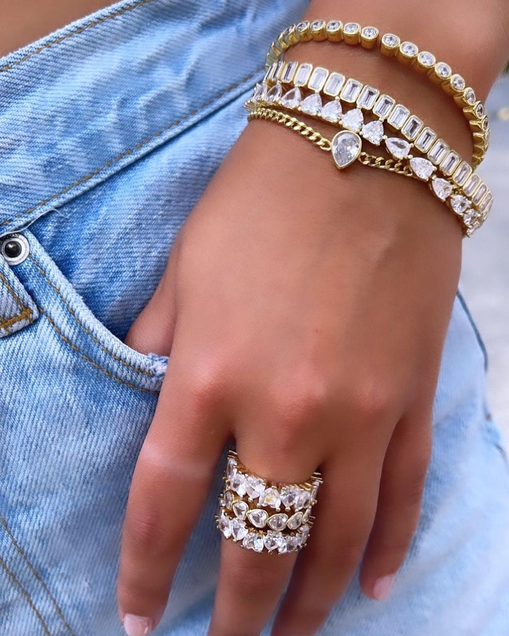 SHYMI White Half Heart Half Pear Tennis Bracelet
