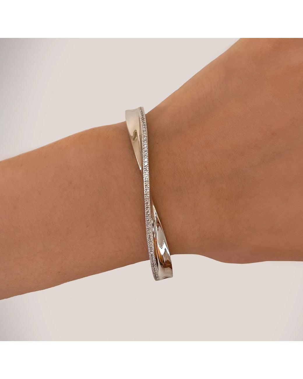 SALLY SKOUFIS White Light Bangle With Made Cz Diamond Stimulant