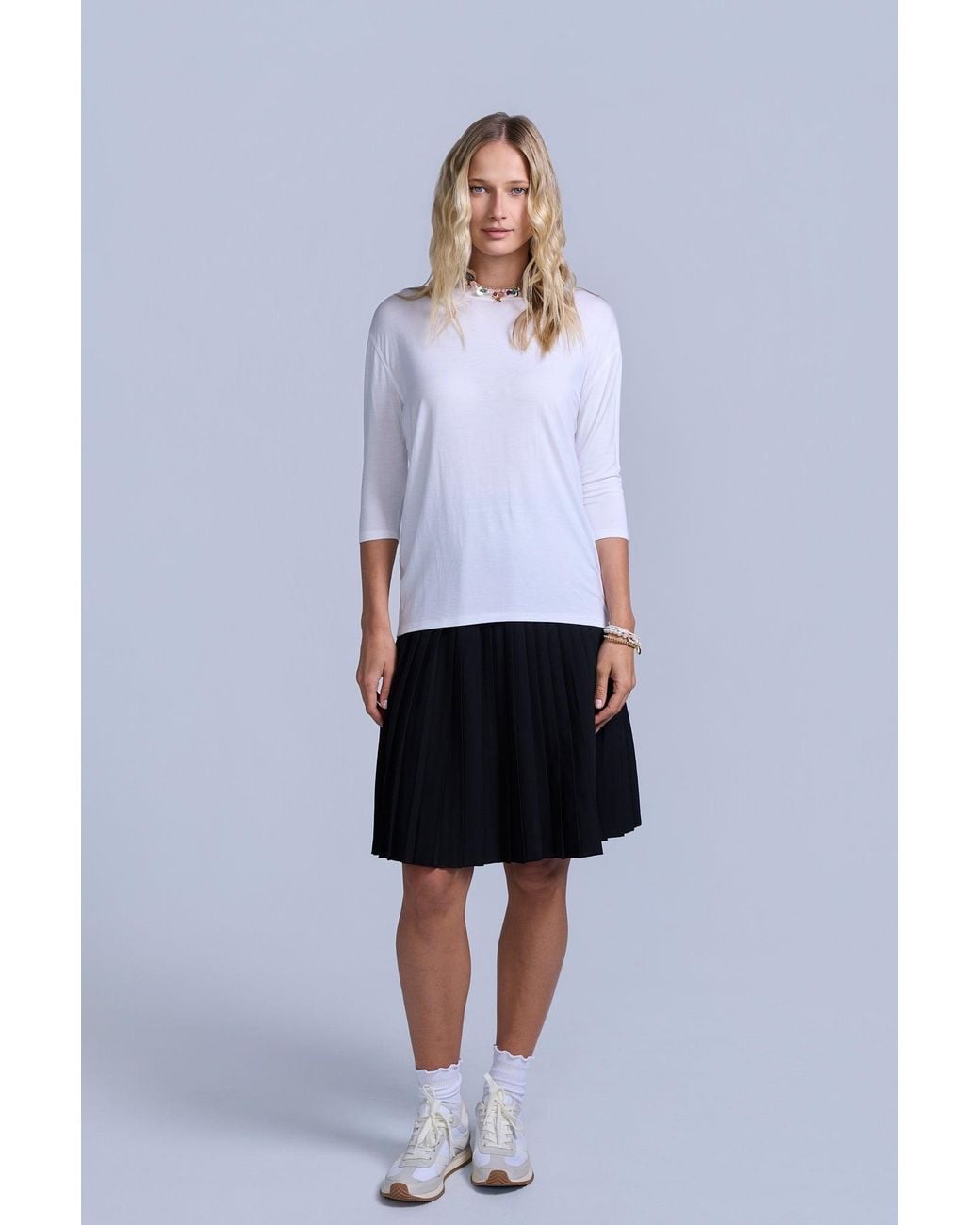 Rave on Trend White Everyday Tee
