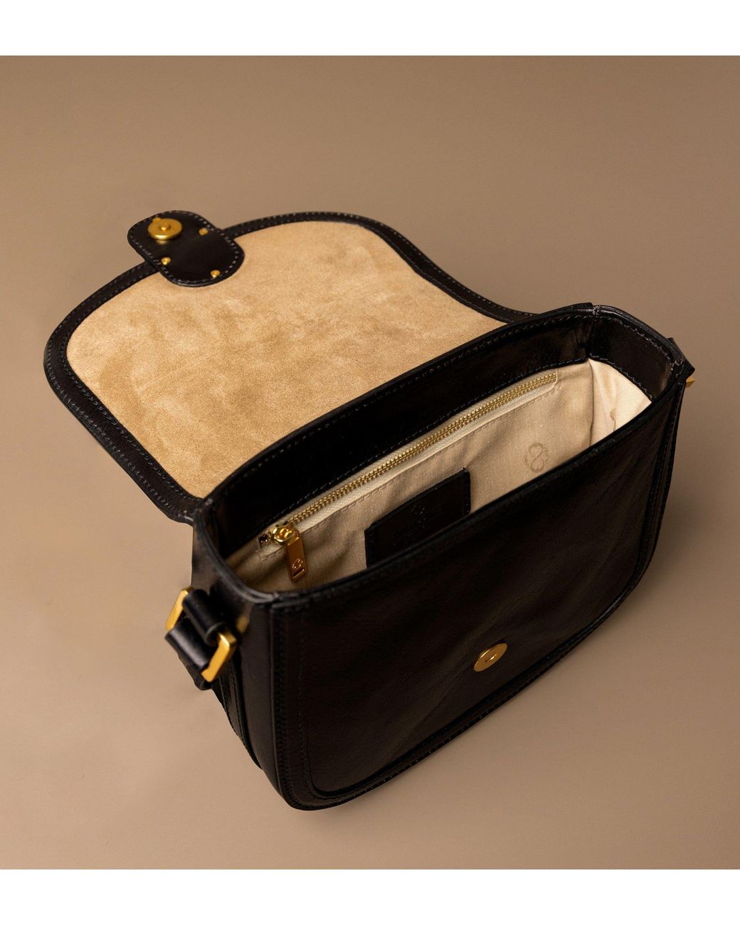Time Resistance Black Leather Saddle Bag
