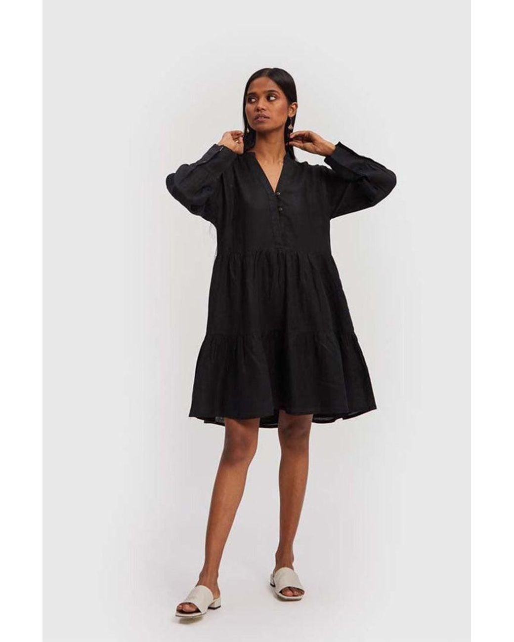 REISTOR Black V-Neck Tiered Hemp Dress