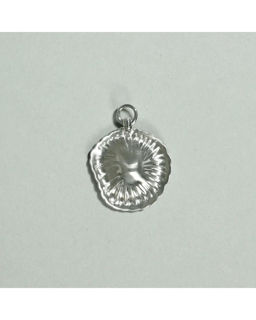 Onia Metallic Halo Form Charm