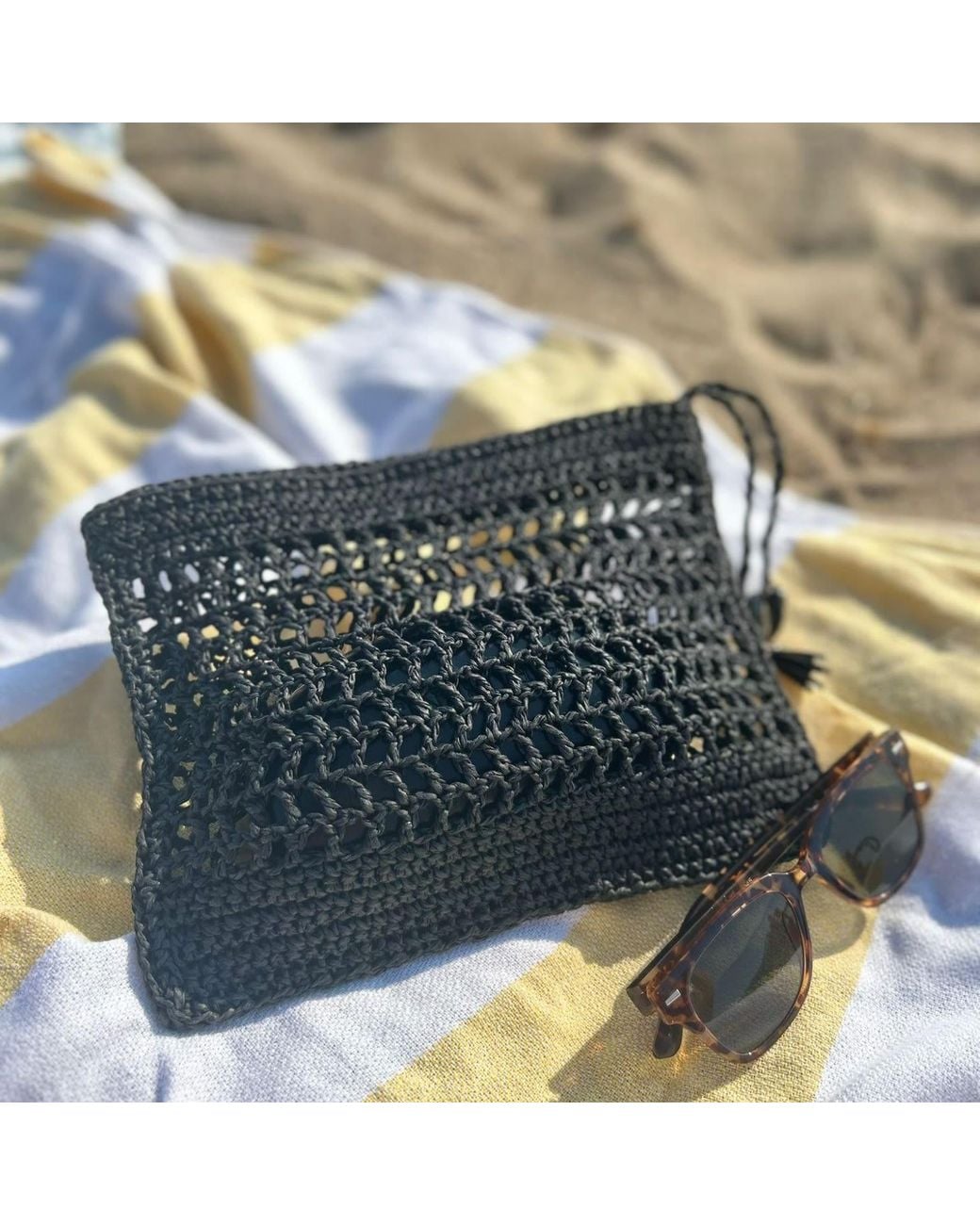 Springmoonatelier Black Summer Beauty Clutch