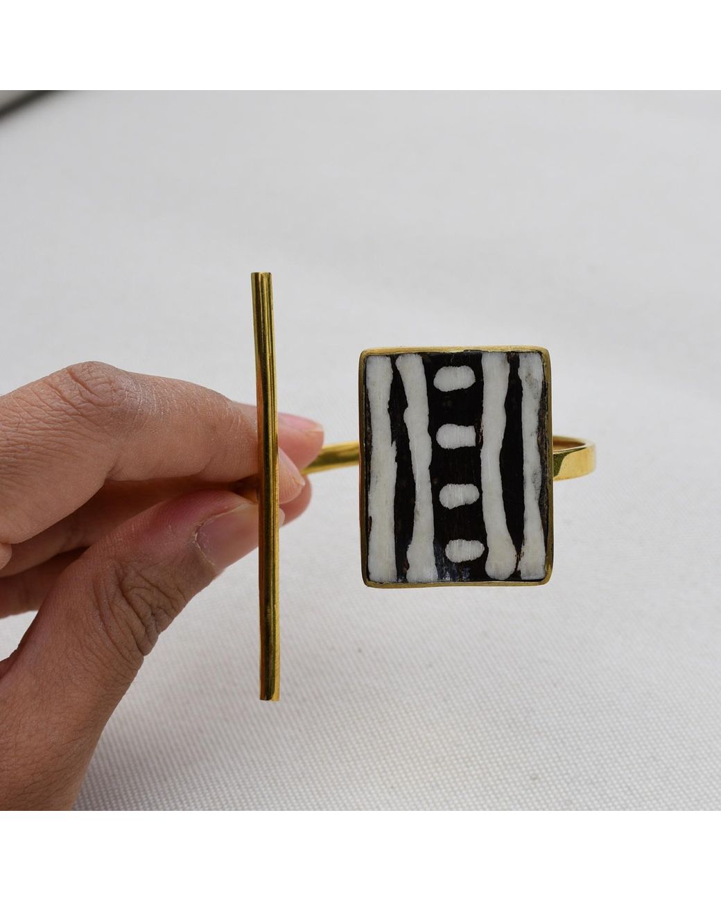 Lala Salama Metallic Mraba Cuff