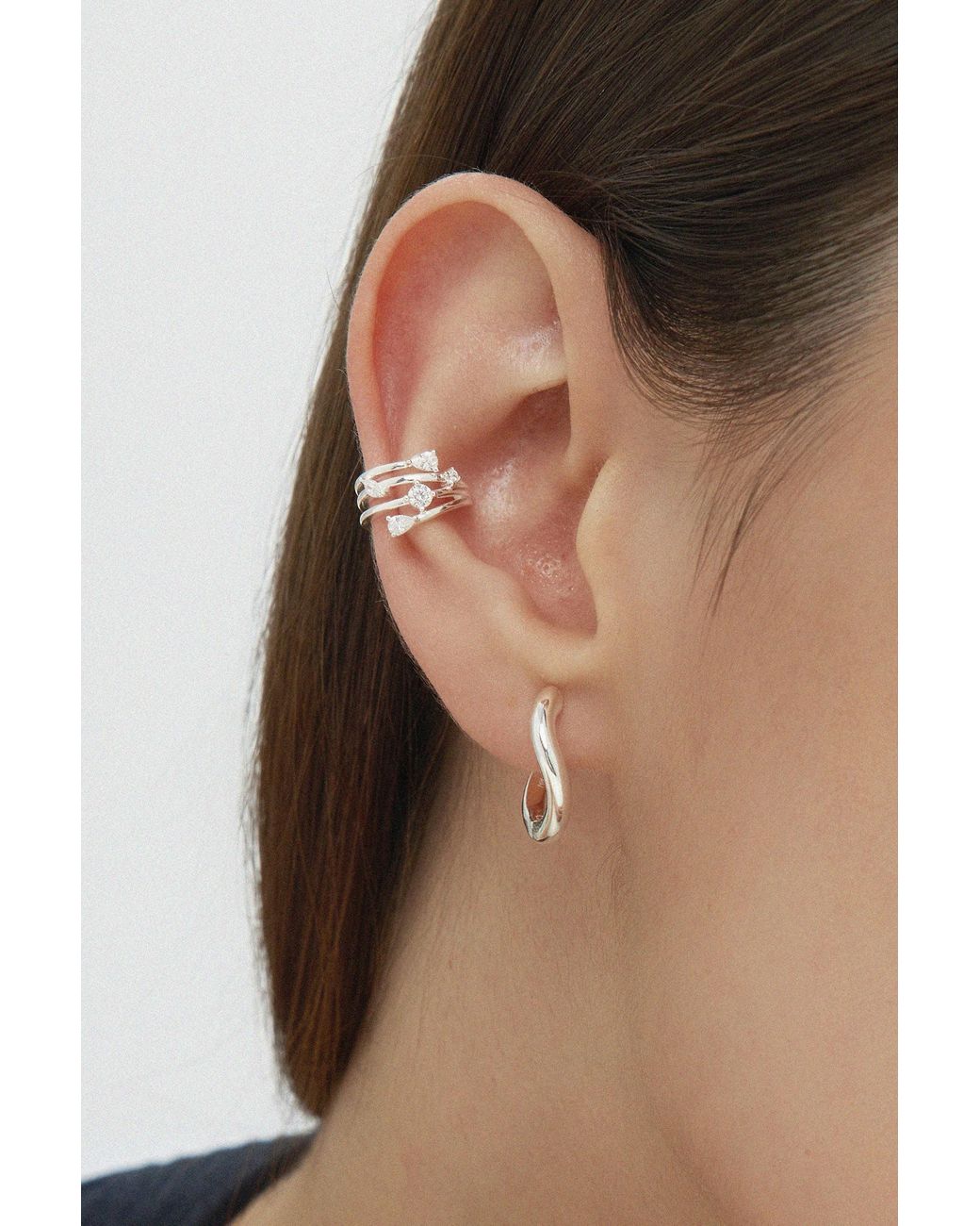 Vanhi White Nori Twisted Hoop Earrings