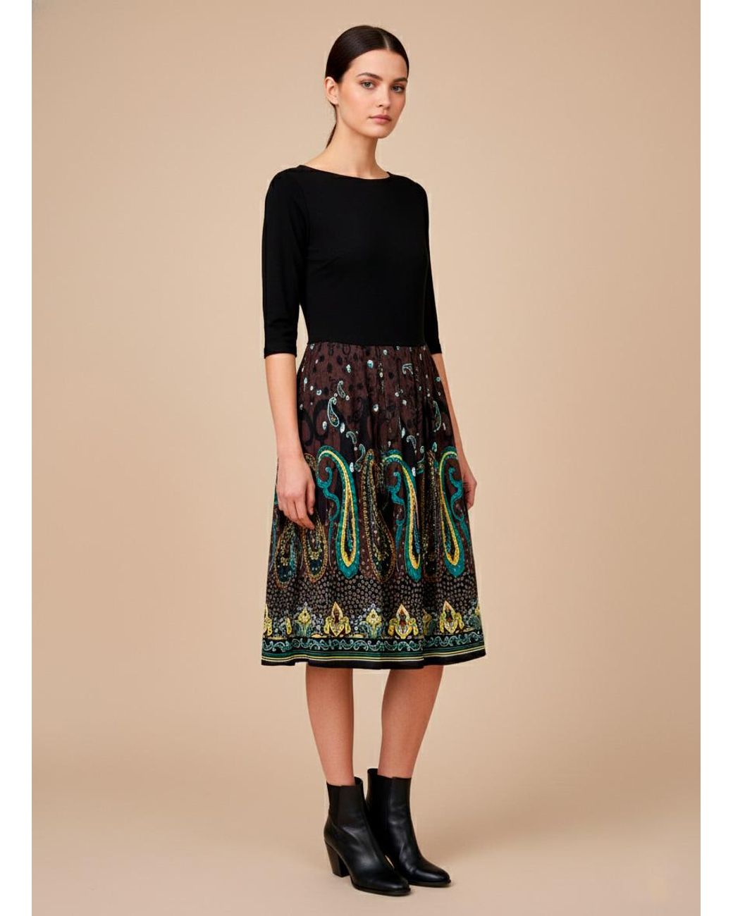 Conquista Black Elegant Midi Dress With Paisley Print Skirt