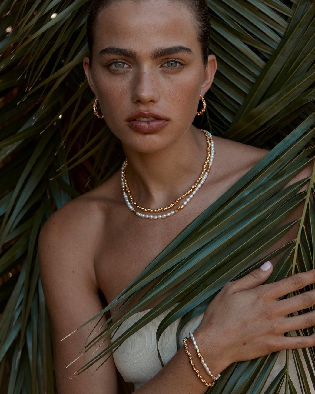 Amber Sceats White Maranta Necklace