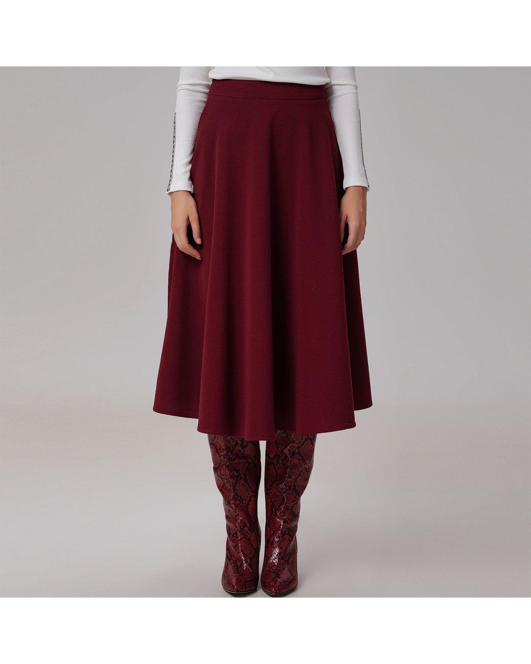 Smart and Joy Flared Knee-Length Skirt