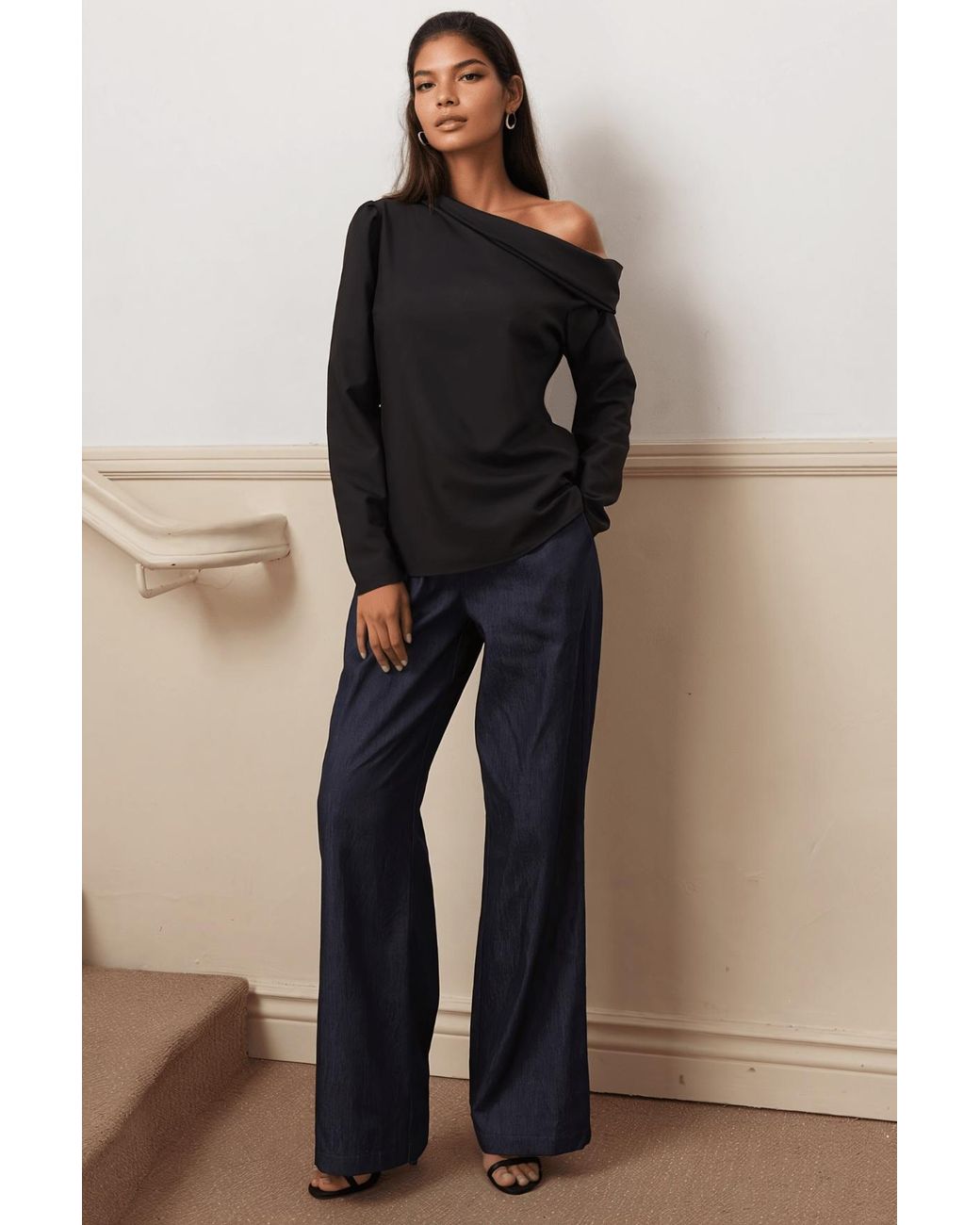 Yumi Kim Black Nikola Top