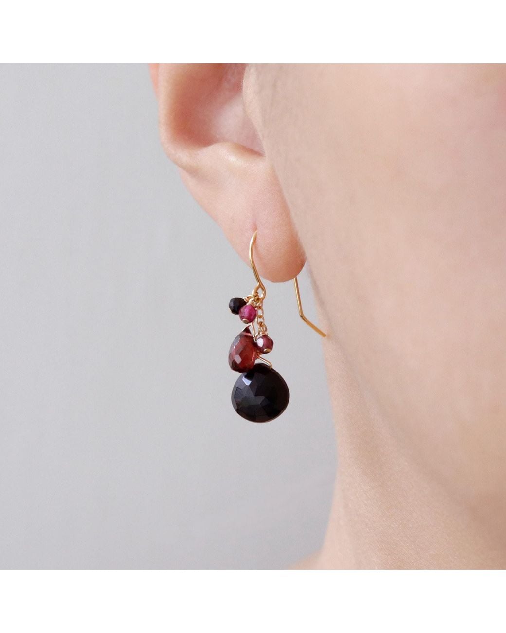 MOUNIR LONDON Red Onyx Cluster Drop Earrings