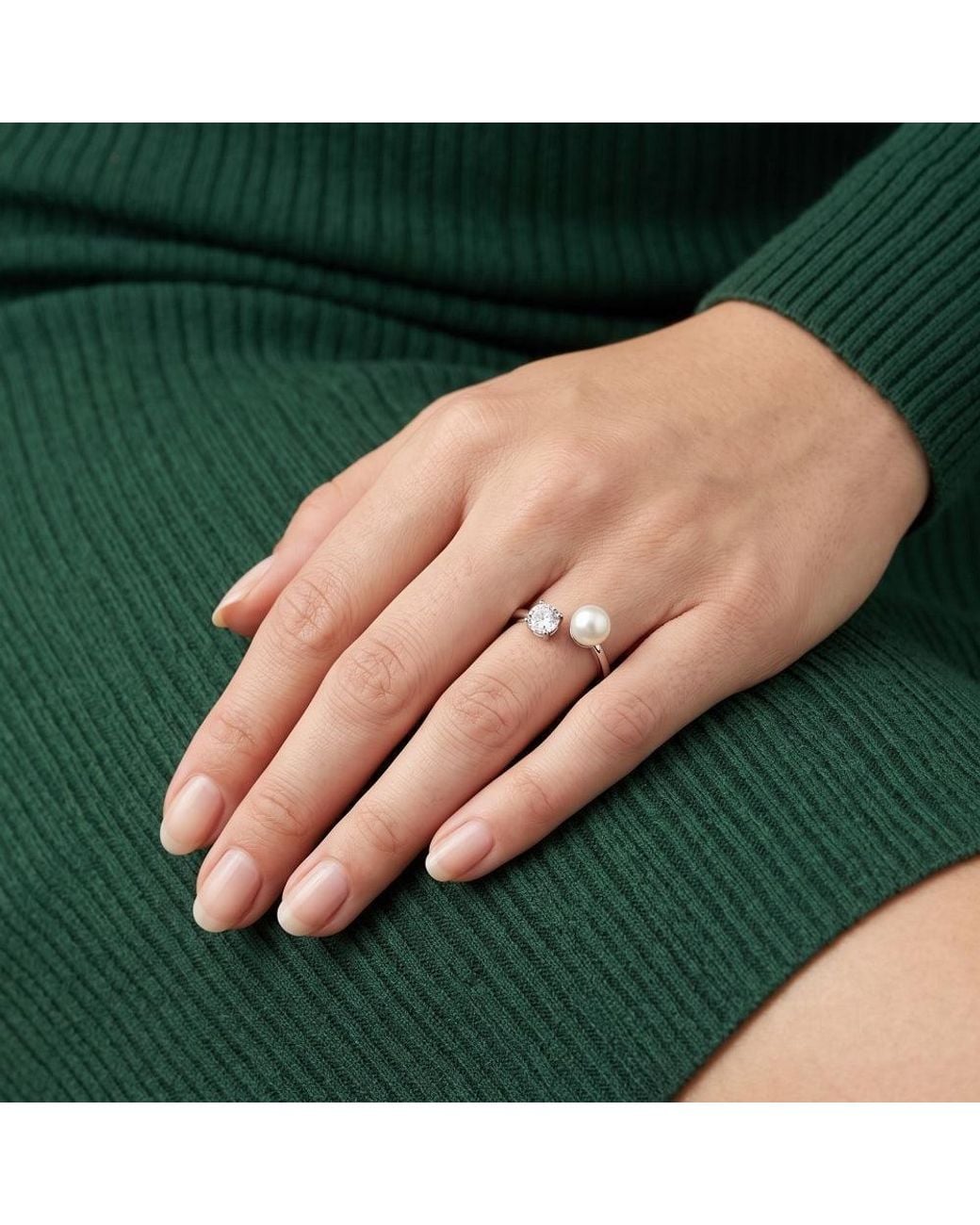 Diamonbliss Metallic Pearl And Clear Stone Open Ring